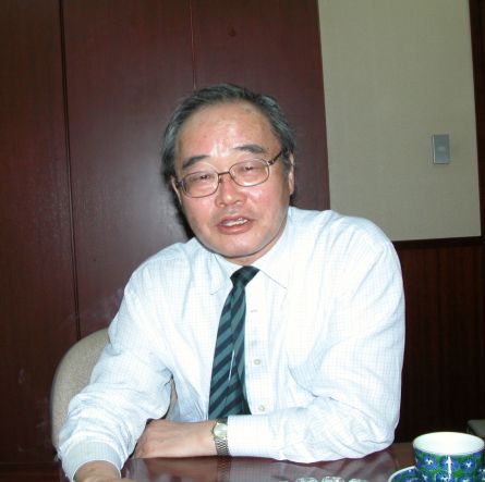 萬年弁護士