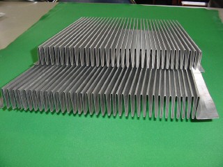 コルゲート製品(スナミ製作所のHPより)